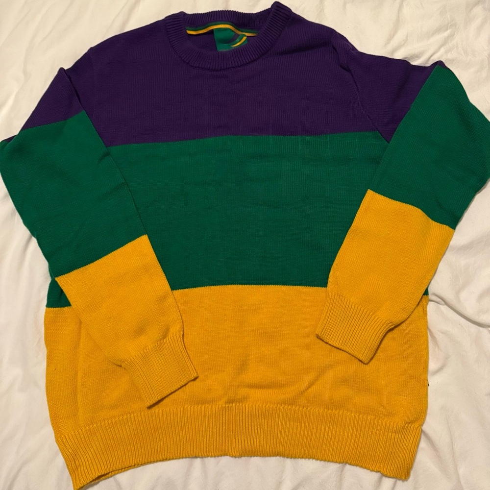 Colorblock Sweater - Picture 2 of 3